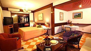 El Cazar Hotel