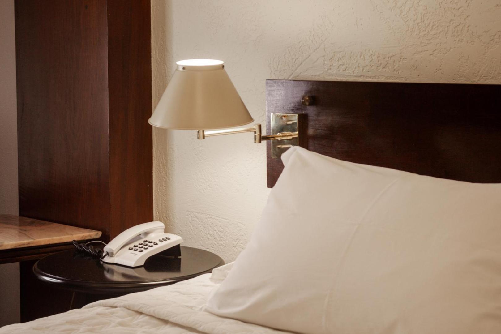 Hotel El Cazar 3*
